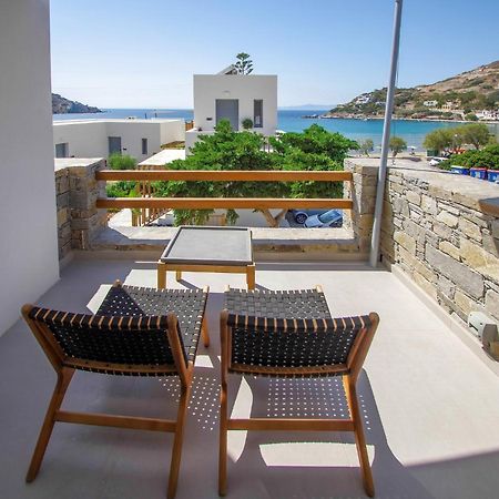 Oro Suites Kini Esterno foto