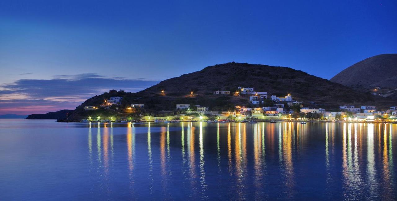 Oro Suites Kini Esterno foto