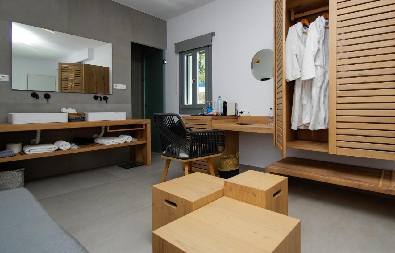 Oro Suites Kini Esterno foto