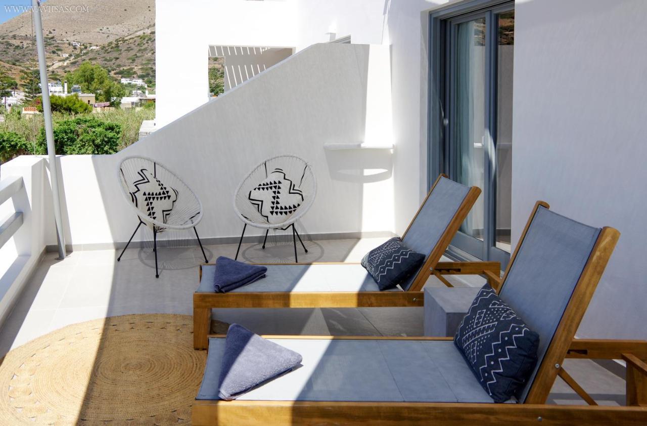Oro Suites Kini Esterno foto
