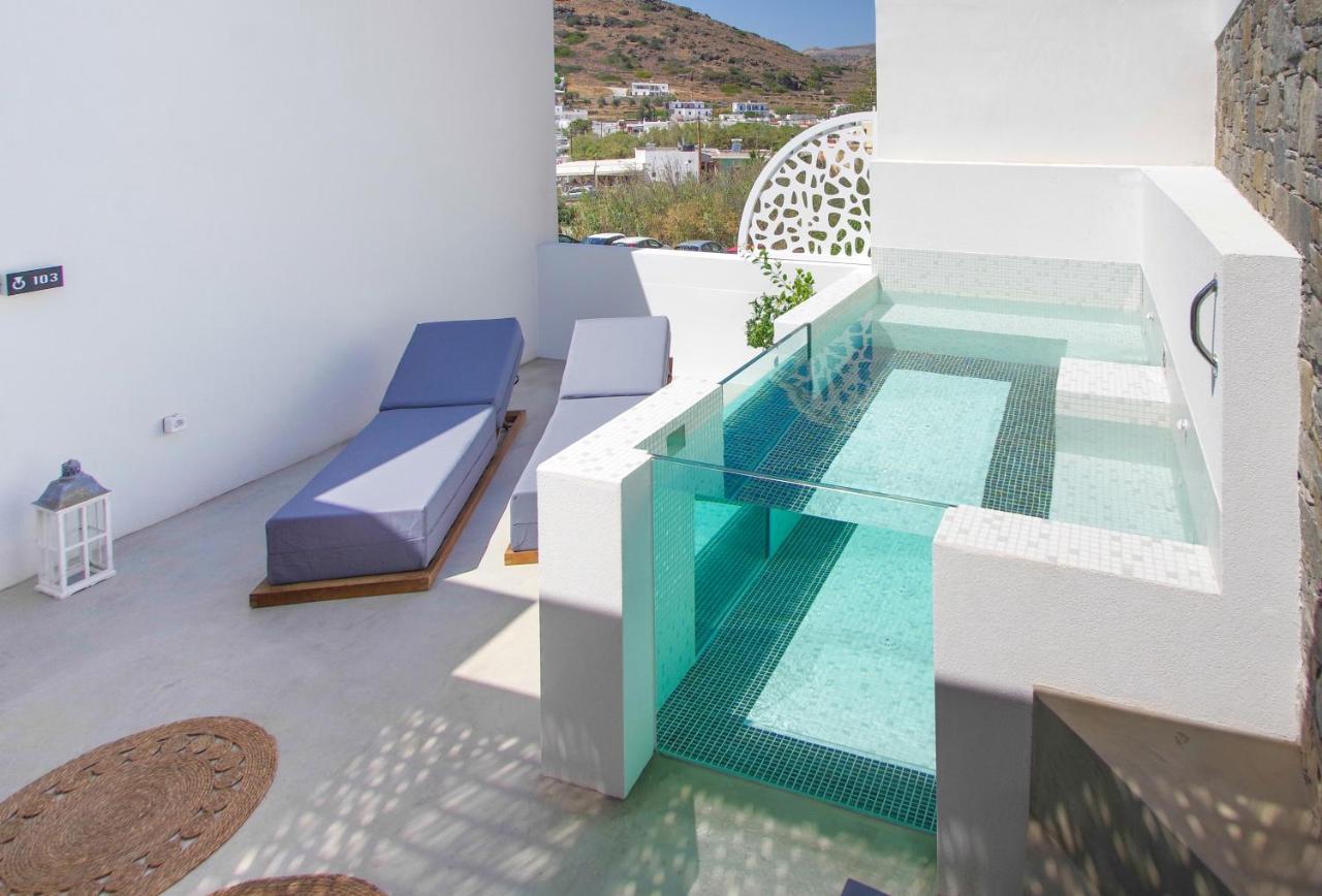 Oro Suites Kini Esterno foto