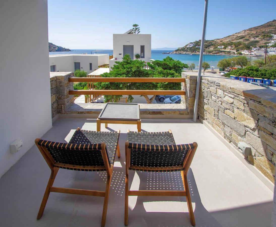 Oro Suites Kini Esterno foto