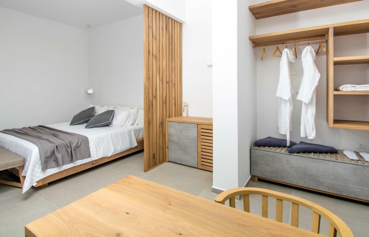 Oro Suites Kini Esterno foto